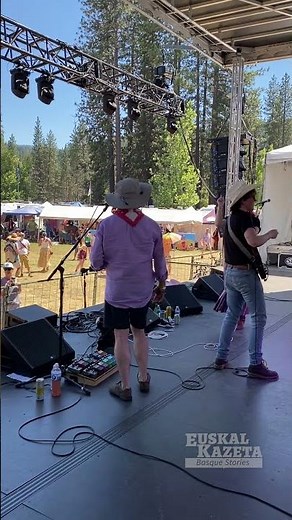 Xalbadorren Heriotzean BIG MEADOW 2PM Solange Igoa, Basque singer Glitterfox High Sierra Music Fest