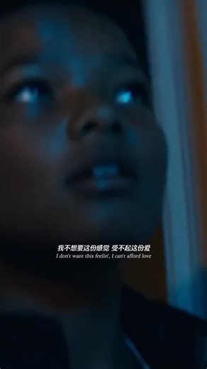 西洋歐美音樂分享 on Instagram: "誰會拒絕在下班路上來上一首Die For You呢 🎵名#dieforyou 來源：網路轉發 #音樂 #音樂分享 #music #wcw #loveyourself #翻唱 #girl #singing #vocals #covers #musiclover #歌唱 #唱歌 #短髮 #演唱 #駐唱 #表演 #流行音樂 #音樂分享 #50feet #SoMo #somo"