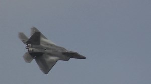 3K views · 132 reactions | A detailed look at the US Air Force F-22 Raptor Demonstration Team's performance. | PlanesTV.com | Facebook