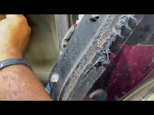 ￼How to replace your rear window from 1996 to 2008 Toyota RAV4