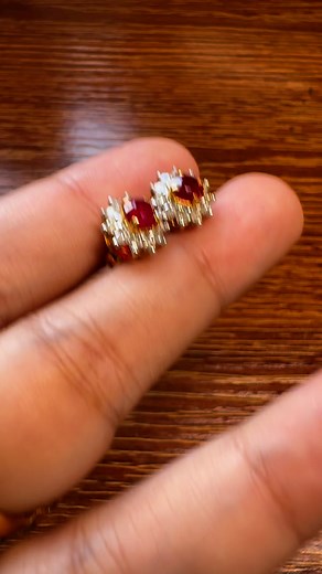 5.9K views · 98 reactions | ပတ္တမြား အရည် လှလှ ကို စိန်ရံ...