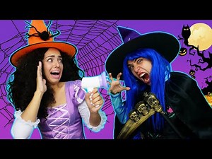 Disney Princesses at the Giant Princess Castle - Halloween & Funny Story for Kids