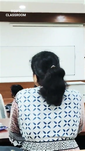 GLIMPSE OF IT CLASS IN RGIPT