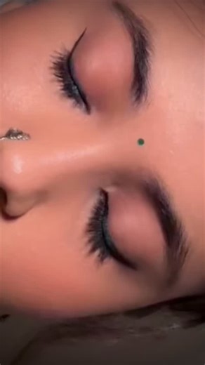 Yashikaa Dedhiaa on Instagram: "When the eyes speak like ‘Morni’ 🦚✨ A quick easy eye makeup look for beginners to pro for this festive season🪷 #thefestiveeditbyyashikaa Products used Black liner @trysugar Peacock green kajal : @nykaacosmetics Black kajal : @maccosmeticsindia @mynykaa @tirabeauty IB: @meha.santosh Follow for more @yashiidedhiaa 🪬 . #explore #desiinfluencer #desiinfluencers #fashioncreator #fyp #navratri2025 #morni #darshanraval #navratrimakeup #navratrihacks #navratriglam #nav