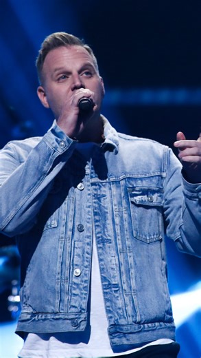 “’Cause I’m just a nobody trying to tell everybody All about Somebody who saved my soul” A throwback performance of Casting Crowns Matthew West performing “Nobody” at the 2019 GMA Dove Awards! ✨ #worship #matthewwest #christianmusic | GMA Dove Awards