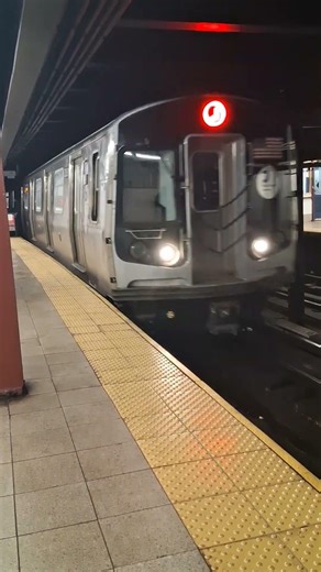 R179 J Train Arriving Broad St #nycsubway