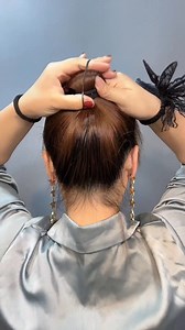 1.2M views · 17K reactions | #HairHacksDIY #HairHacks #HairstyleTutorial #GirlsHair #EasyHairHacks #CuteHairstyles #SimpleHairstyles #DIYHair #HairTransformation #HairStylingTips #HairReels #BraidsTutorial #EverydayHairstyles #QuickHairHack #HairstyleIdeas #HairstyleForGirls #Reels #Reels2025 #ViralReels #TrendingNow #ExplorePage #FYP #ForYouPage #GirlsHairstyle #HairHacks #DIYHairstyle #BeautyHacks #QuickHairstyles #HairstyleVideos #EasyHairstyles | Hair Hacks DIY | Facebook