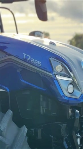 Oto nowy T7 SWB. Stay tuned. | New Holland Agriculture