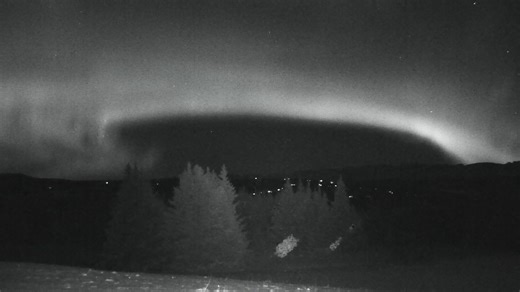 Get ready for a stunning view! We're thrilled to introduce a new camera located in Alaska(thanks to Travel Guide Book), designed to capture the Northern Lights in full color - even at night! 🌌 The main purpose of this camera is to showcase the aurora when it's in prime form, making the video 100 times better with vibrant hues. ✨ Prime viewing is expected tonight between 10pm - 3 am Alaska Time. ✨ Tune in and experience the magic in a whole new light! https://hdontap.com/stream/490086/homer-alas