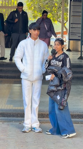 Shweta Solanki on Instagram: "Wait For end 😂🤣 #viral #funny #prank"