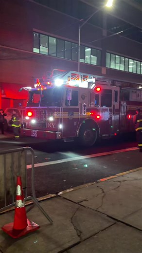 FDNY Ladder 156 Backing Into Position in Brooklyn