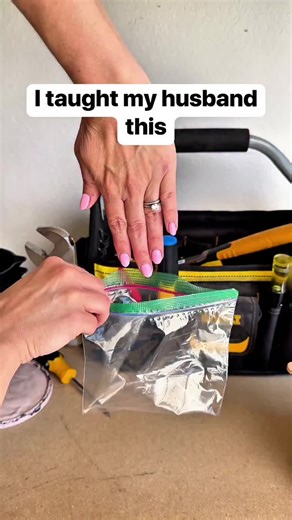Easy way to store paint brushes #paint #painting #homediy #marriage
