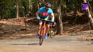 Jay & PK fight during cycle race for Aadya | Internet Wala Love