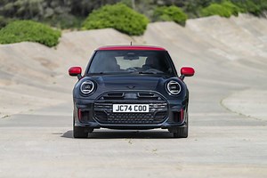 2025 MINI John Cooper Works Hardtop Has More Torque But No Manual