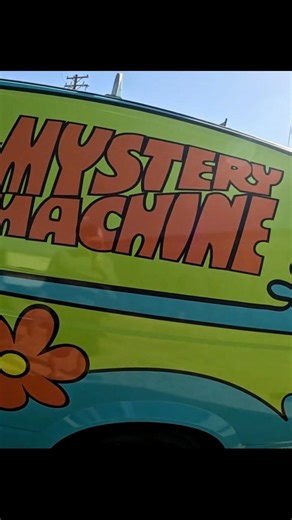 1997 Chevy Astro Van Scooby-Doo Mystery Machine #automobile #classicrock #scoobydoo #mysterymachine