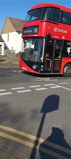 Me Filming 🎥🙂 The SRM Bus 🙂🚌😀 On The H12 Bus 🚌 Route In Headstone Lane 🚌😎 !