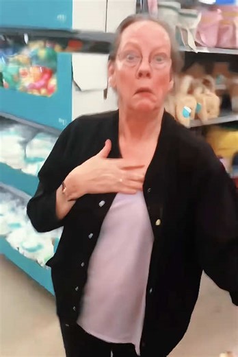 Dog barking prank#fyp #foryou #funnyvideos #funnymoments #funnyprank | Barking Dog Prank