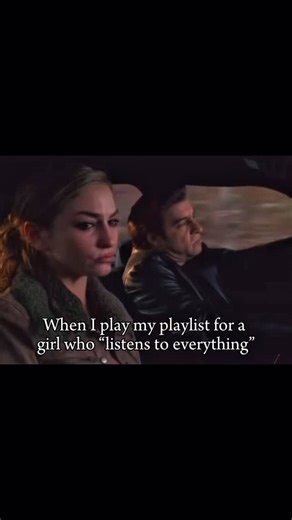 Wei Long Dafoe II. on Instagram: "威廉·达福的故事，一旦放在时间轴上，就变得格外有趣。1955 年出生的他并没有走典型的好莱坞道路——到了 1977 年，他便加入了纽约的实验性剧团 Wooster Group，并在那里花了数年时间塑造出后来定义他风格的那种奇异而富有弹性的表演方式。 他的重大突破出现在 1986 年的《野战排》，这个角色展示了他能够在战场的混乱中带来原始而脆弱的情感。 2000 年，他凭借《吸血鬼暗影》获得了首个奥斯卡提名，证明他能够毫无虚荣地完全融入角色之中。 而在 2002 年，他在《蜘蛛侠》中饰演的绿魔，则为商业大片贡献了影史上最令人难忘的反派之一。"