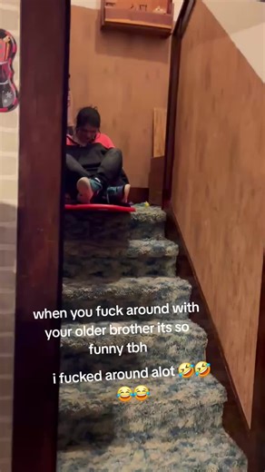 dino.girl420🍃👽🍁 (@dino.girl69)’s video of older brother