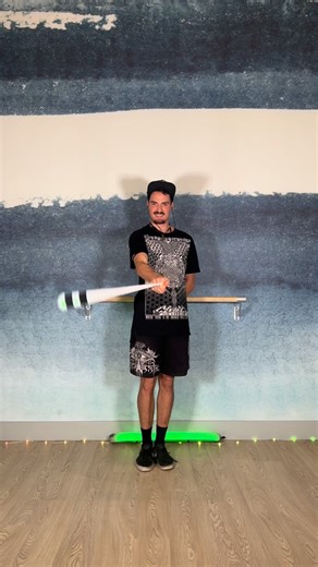 𝙈𝙞𝙣𝙙𝙛𝙪𝙡 𝙈𝙖𝙜𝙞𝙘 𝙈𝙤 ☀️🦉 on Instagram: "Hey flowmies! I’m kicking off the start to the new year with a mini series on stalls! 🎉✨ Starting off with this really amazing drill that helps learn every type of stall! ✨🧼 Share with a fellow poi spinner! ☺️🙏🏻 What to learn more poi? Join my Patreon where I teach fun poi tricks in-depth, and tricks for skill level, link in bio! 🔗🙌🏻✨ LED Sock Poi by @neoflowart @sockpoi Code “mmmflows” saves on them! ___________________________________ #