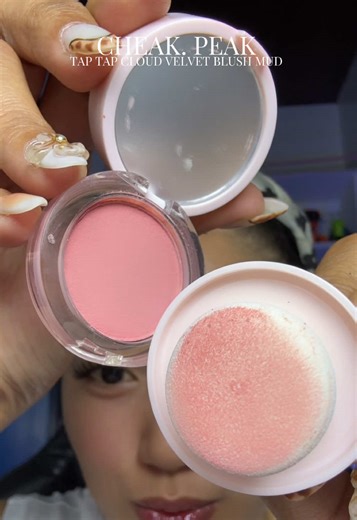 Tap Tap Blusher for Perfect Makeup Application