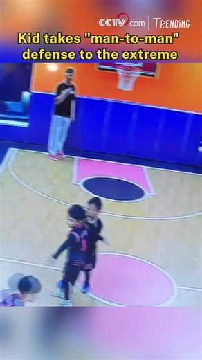 26K views · 75 reactions | The coach simply said, "Just defend him," but when you see the footage, you'll understand why it's so much more than that. Watch how this kid takes "man-to-man" defense to the next level, with pure focus and determination! #Trending For more: https://english.cctv.com/ | CCTV | Facebook