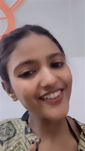 Poo on Instagram: "🫵🏻😂😅🦋🎀🫂👀🥰🫵🏻🫶🏻💋💕😁"