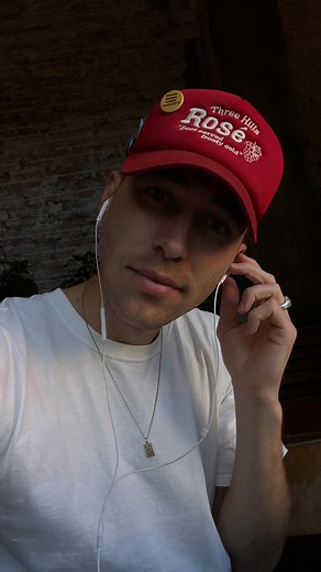 Steven Wommack on Instagram: "Here is how to do this insane time warp video effect for your Instagram reels with your phone ✨🎥 easily create this reel with the free version of the CapCut app 🚀 enjoy!! #video #edit #timewarp #timelapse #reels #creative #tutorial #ideas #explorepage inspiration by @estelle_aliot"