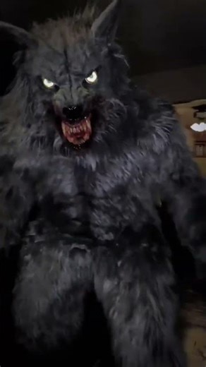 My Werewolf Costume Scared Everyone #werewolf #cosplay #prank