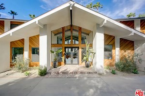 A Peek Inside Serena and Venus Williams’ Mother’s Beautiful California Estate - The Root