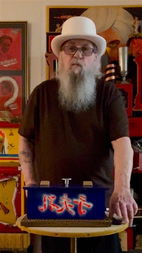 Transformation Chest (Mak Magic Co.,c.1980’s - 90’s) 🐇🐉🐇 #magic #magician #raleighvintagemagic #magichistory #magiccollector #vintagemagic #magictrick #magiccollecting #antiquemagic #makmagic#ufgrant#amazing | Raleigh Vintage Magic