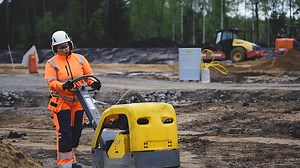 28 reactions | Taking mobile calls in a noisy environment can be challenging. Did you know that 3M™ PELTOR™ WS™ ALERT™ X Headsets have built-in Bluetooth® with a noise-cancelling boom microphone so that you can connect your mobile for hands-free calls? #headset #peltor #hearingprotection #groundwork | 3M PELTOR | Facebook