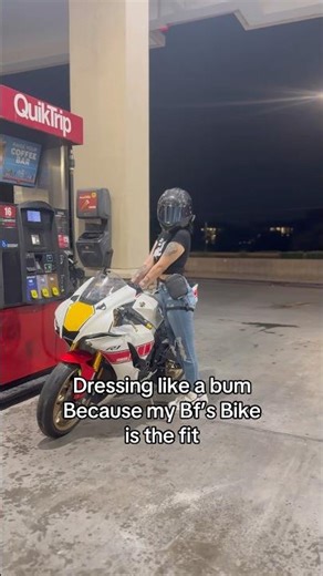 the other womaaan😩 @that2_r1 #fy #fypage #foryou #fyp #biketok