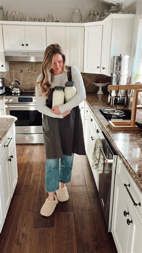 Megan Austin | Ninnescah Homestead on Instagram: "Here’s how to turn a gallon of milk into homemade cream cheese: Quick Cream Cheese (Acid-Set) Yield: about 1½–2 cups Texture: soft & spreadable Skill level: beginner-friendly Ingredients 1 gallon raw whole milk 1–2 cups heavy cream ⅓ cup lemon juice (or white vinegar) 1–1½ teaspoons salt, to taste Instructions Pour the raw milk and cream into a heavy-bottomed pot. Heat over medium, stirring often, until the milk reaches a strong simmer, steamy wi