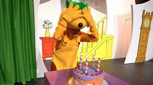 Spot is having a very special birthday party at South Hill Park, Bracknell, and you’re invited🎈🐶 Join Spot and his friends on Sun 10 March for this engaging and interactive show for everyone age 2 and their grownups. With integrated Makaton, FREE party hats, catchy songs, dancing and lots of interactive party games, this is going to be the best birthday party ever🥳 Makaton is a unique language using symbols, signs and speech in spoken word order, meaning that it is much easier to follow for y