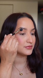 4.8K views · 18 reactions | Easy neutral eye shadow look using one of our newest triples Honeysuckle. @mxlbeautyy | jane iredale | Facebook