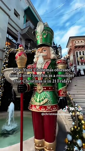 Christmas 2025 is coming #christmas #christmas2025 #xmas #christmasvibes #christmasdecor #christmashome #christmasinnewyork #christmasstreet #december #snow #snowfall #winter #cozyhome