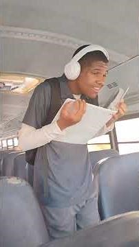 looking inside bus #24961 for the 3rd time 2004 Thomas hdx