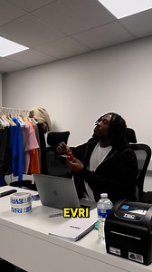 Shipping parcels is now simpler than ever! Our Post Office Drop & Go service, powered by Evri, makes sending parcels a seamless experience. Visit: postoffice.co.uk/mail/dropandgo-evri Post Office #Evri #PostOfficeDropAndGo #EvriDelivers | Evri