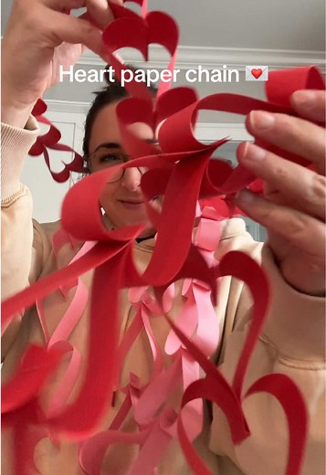 Easy Valentine's Day Heart Paper Chain Craft