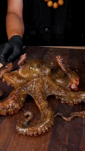 ASMR Food Experience: Satisfying Eating Sounds