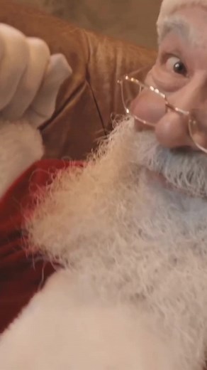 Santa Claus is being canceled 😳