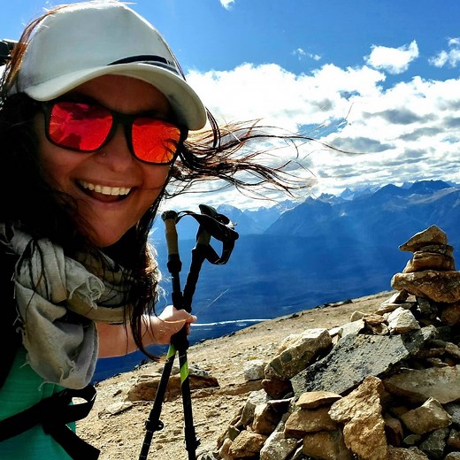 Hello everyone! It's an exhilarating time in my creative journey, having recently gained representation in two new galleries on the West Coast. I'm thrilled to connect with some of my new followers and share this short video with all you art enthusiasts. A big thank you goes to Travis Boa at travisboamedia for creating this video and collaborating on this project. Beyond my profound love and appreciation for nature, here are a few more glimpses into my life: I'm a proud mother of two wonderful b