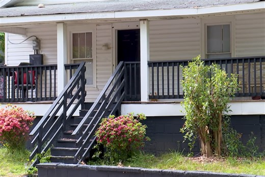 ‘He had no choice’: Neighbors react to home invasion turned deadly in Statesville