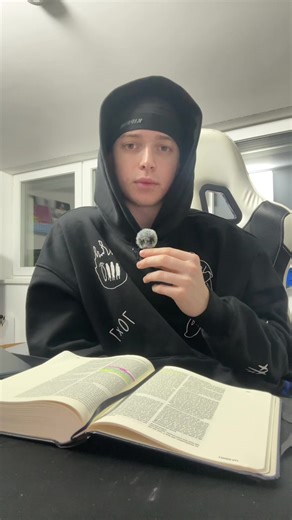 Understanding What It Means to Love Like Jesus