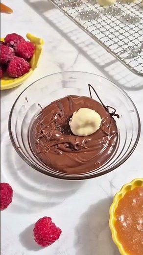 Frosne bringebær med sjokolade