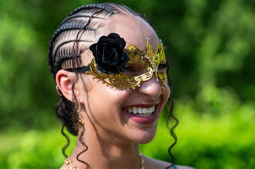 Loy Norrix ‘masked up’ for their 2024 prom