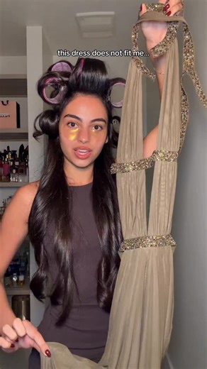 Nicole Sahebi on Instagram: "getting ready to celebrate @haileybieber tn!! the way the dress just doesn’t fit… @rhode @drunkelephant @hourglasscosmetics @urbandecaycosmetics @benefitcosmetics @thekatvond @westmanatelier @pradabeauty @peterthomasrothofficial"