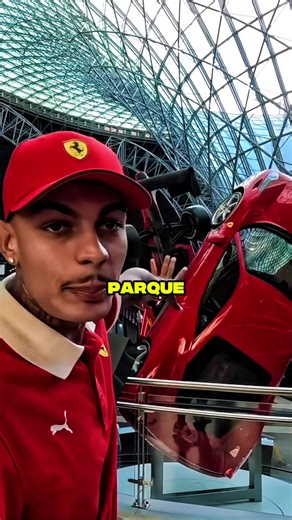 Tour pelo Parque da Ferrari: Ferraris e Montanha Russa