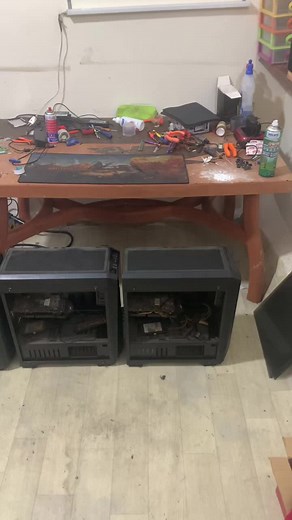 Cleaning PCs: A Step-by-Step Guide to Computer Assembly